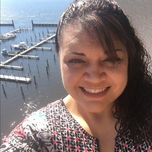 Meet your Posher, Candice